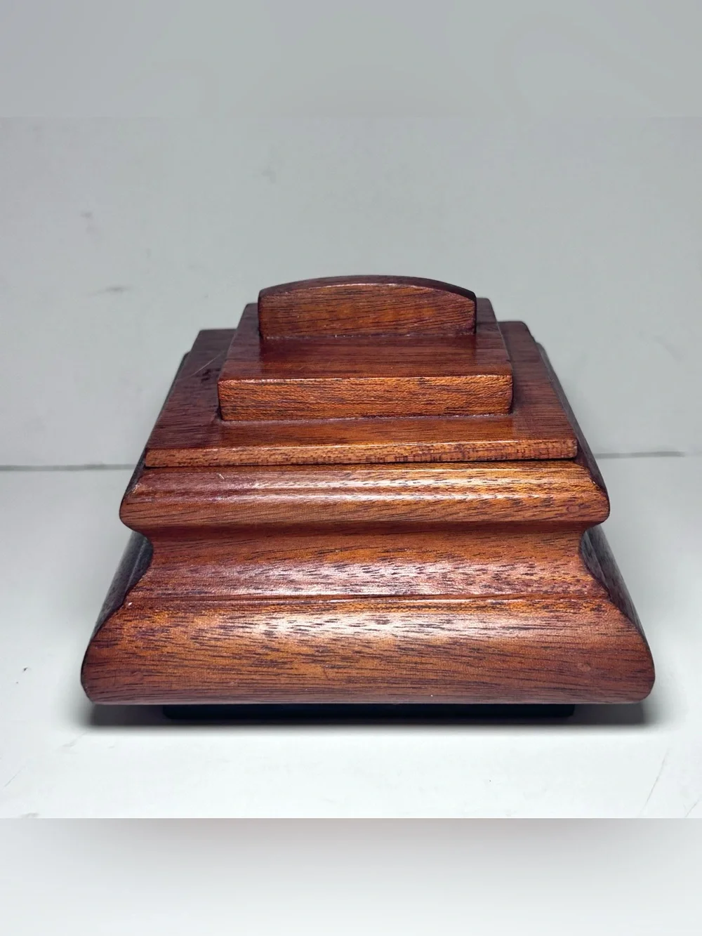 The Bombay Company Mahogany Small Ring Box Green Felt Lined